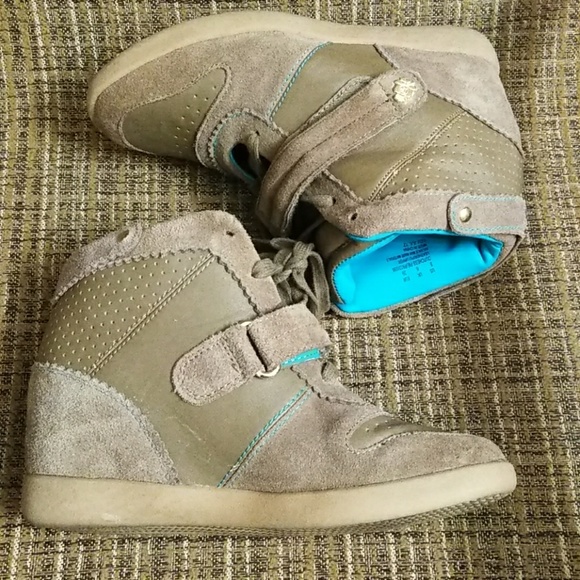 Pastry Dutchess Sneakers - Picture 1 of 6